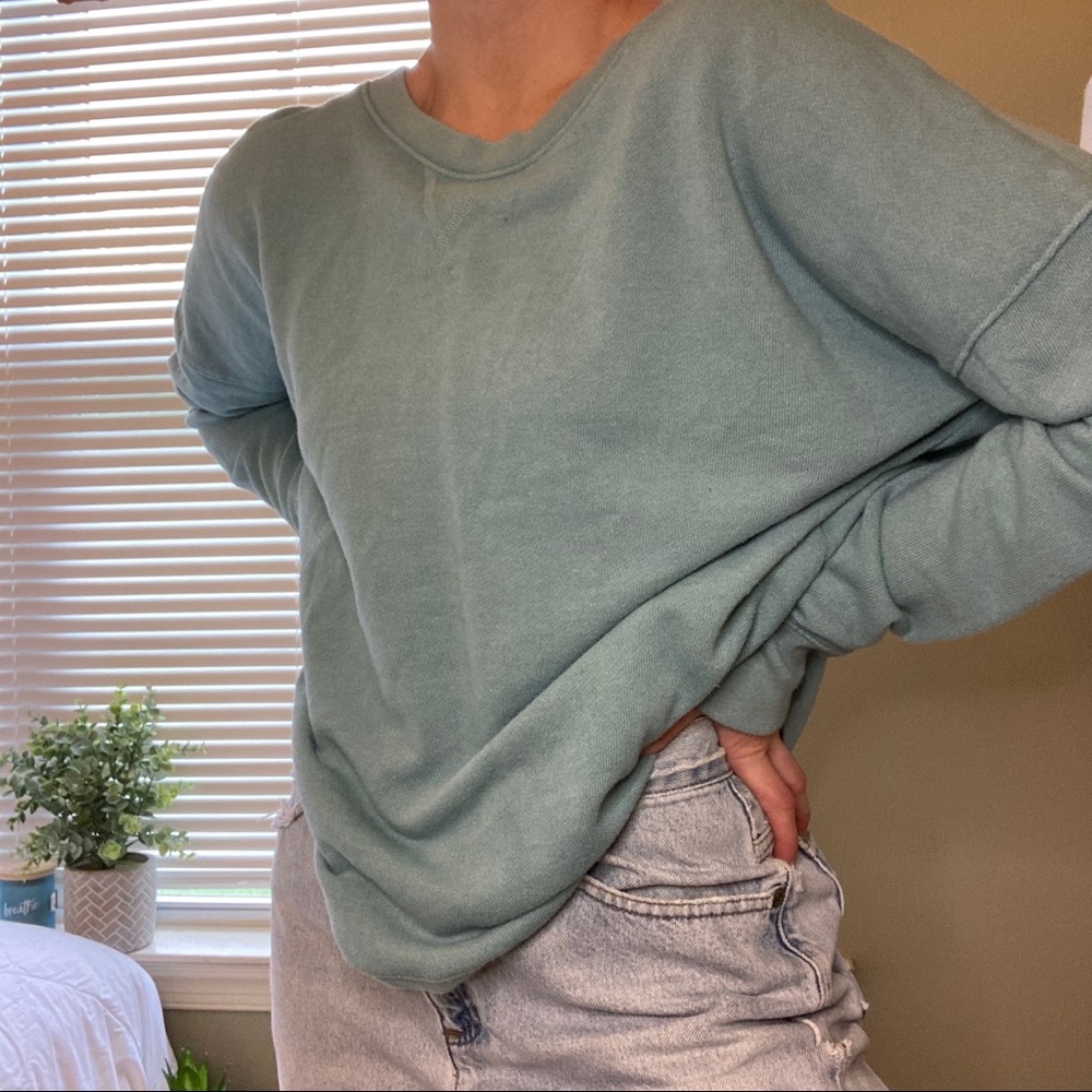 NWOT lightweight aqua sweatshirt
